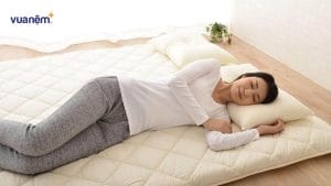 Đau vai nên nằm ngủ thế nào? Tư thế ngủ giảm đau vai hiệu quả nhất