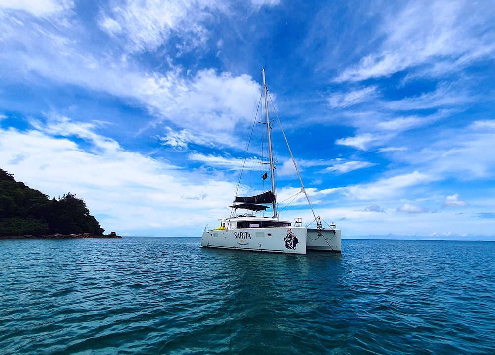 Du thuyền Catamaran Sarita trên đảo Phú Quốc