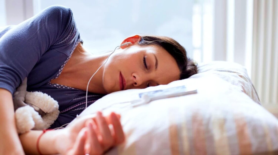 Lợi ích của thói quen nghe audiobook đối với giấc ngủ