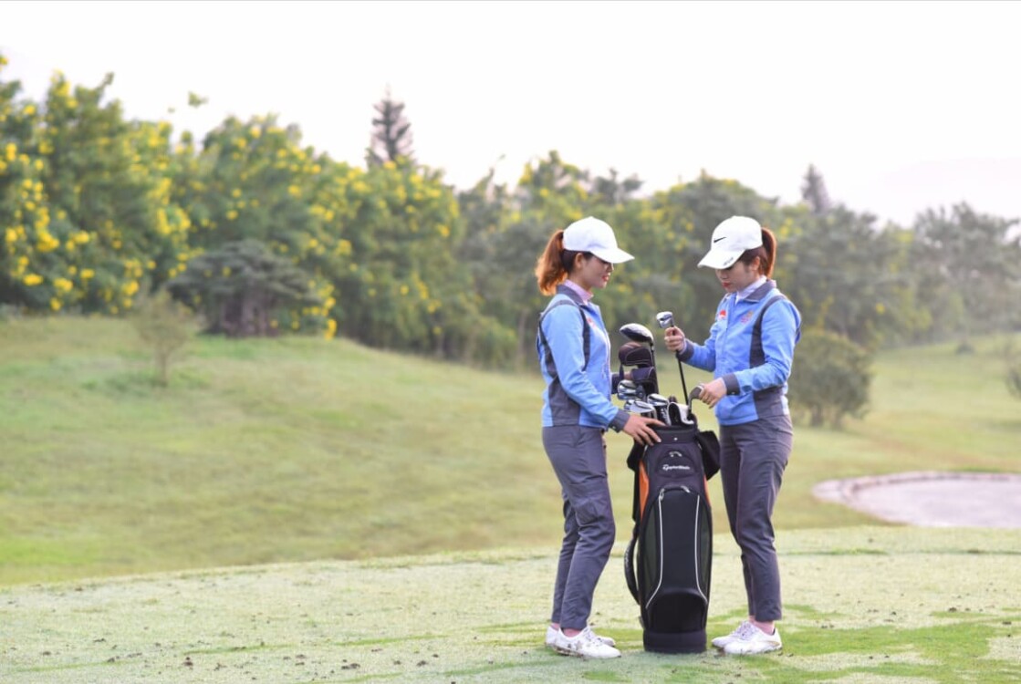 nghề caddie golf