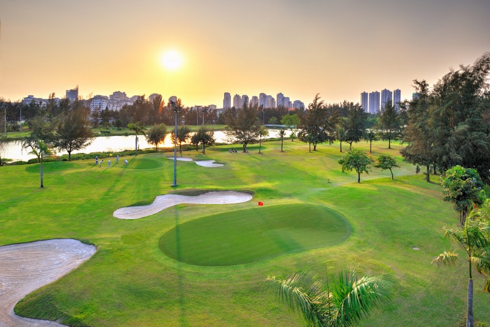Cảnh quan tuyệt đẹp, gần gũi với thiên nhiên của sân golf Him Lam Sài Gòn