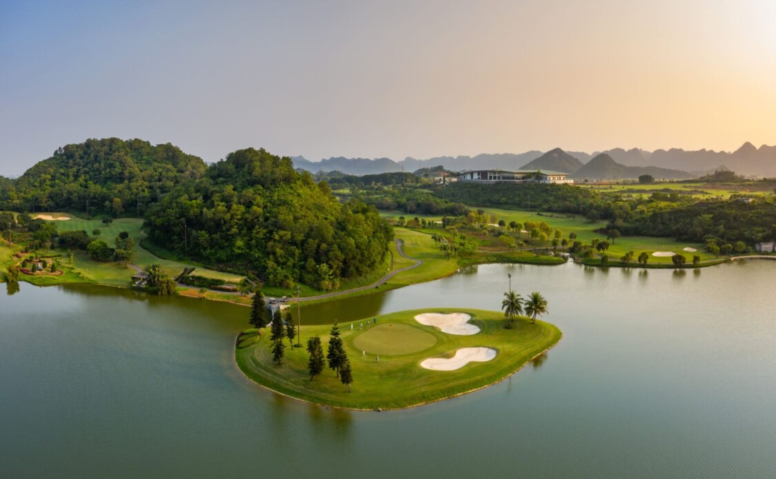 sân golf Ninh Bình Royal Golf Club