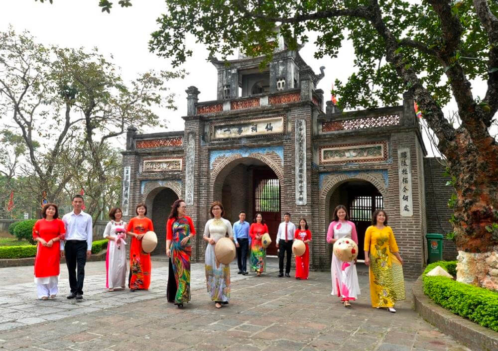 tham quan thành cổ loa