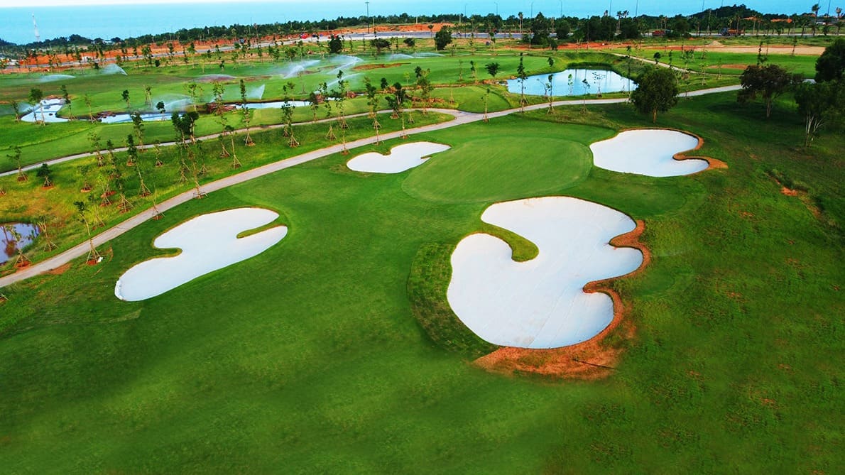 tiện ích sân golf phan thiết