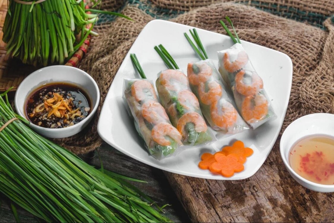 ăn trưa quận 4 ở bánh cuốn bà bắc