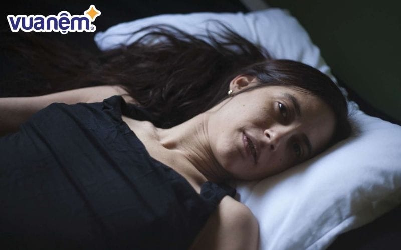 Ảo giác thôi miên nửa thức nửa ngủ là loại ảo giác xuất hiện khi 1 người đang trong trạng thái vừa thức dậy
