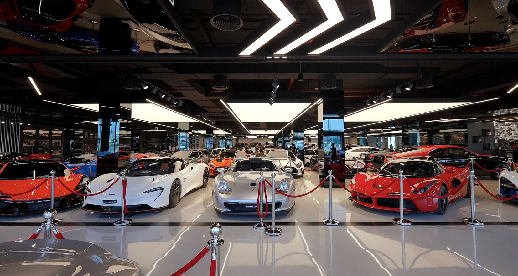 các đặc điểm showroom ô tô