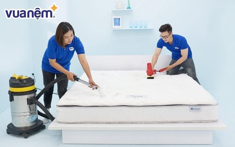 Dịch vụ vệ sinh nệm chuyên nghiệp của Vua Nệm