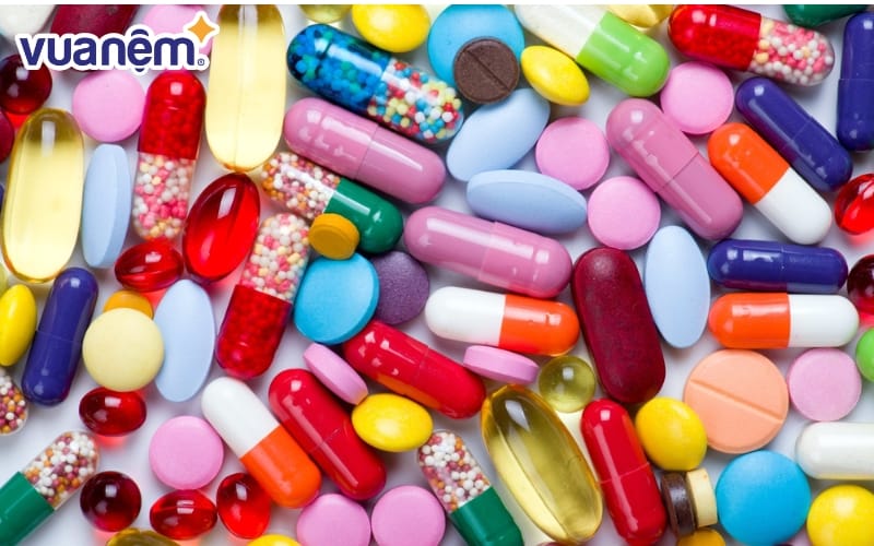 Một số loại thuốc trong phác đồ điều trị viêm khớp dạng thấp có thể vô tình làm giấc ngủ bị gián đoạn