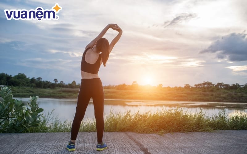 Người bị viêm khớp nên tập các môn thể thao nhẹ nhàng