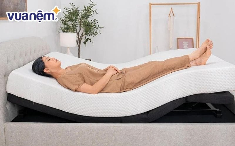 Giường nâng đầu SleepTek 2.0 tích hợp Zero Gravity và massage thư giãn