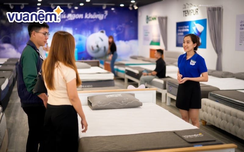 Bạn nên lựa chọn chăn ga gối nệm làm từ những chất liệu thoáng mát