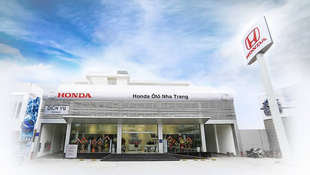 showroom Honda Ôtô Khánh Hòa 