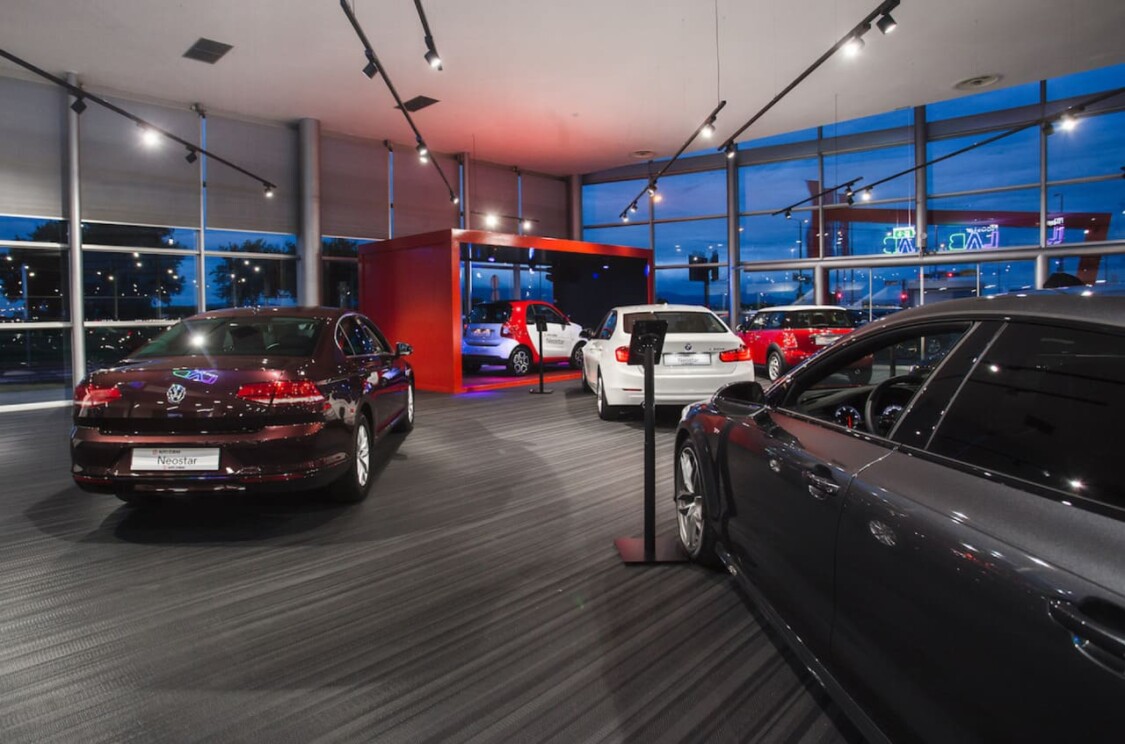 showroom ô tô Nissan Quảng Bình 