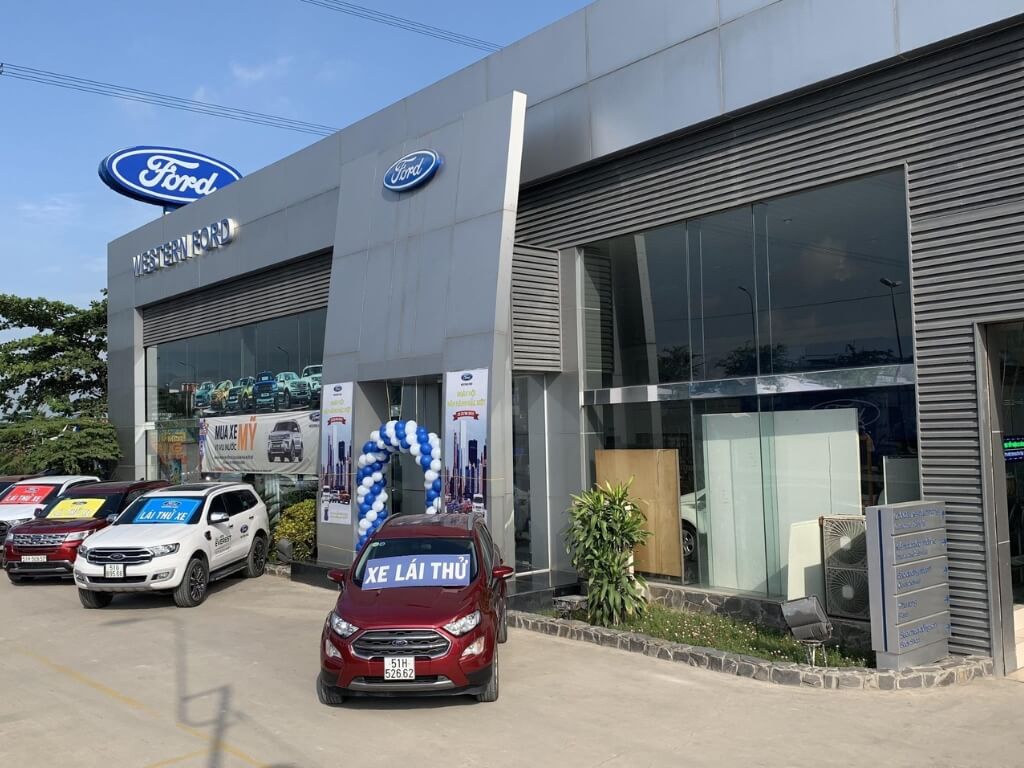 showroom ô tô bình tân chất lượng