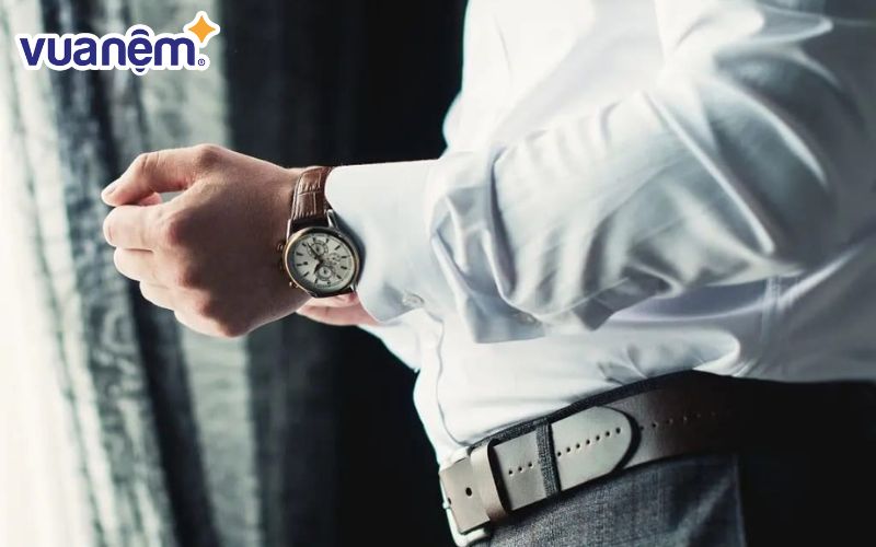 Cho mượn đồng hồ có thể gây mất cân bằng về thời gian