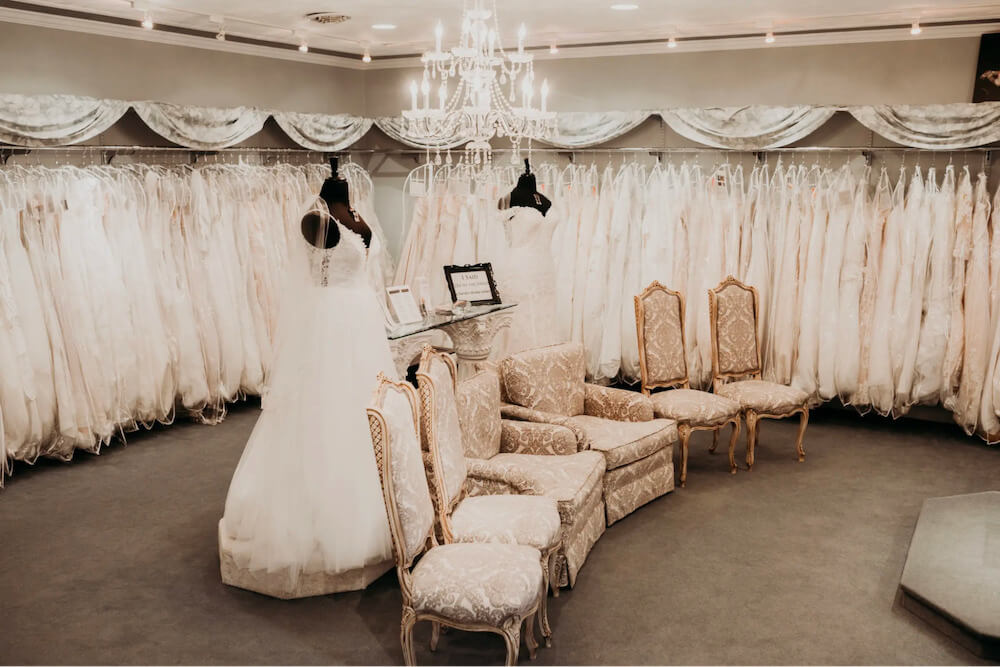 Hải Yến Wedding Boutique nổi tiếng với không gian tươi sáng và thoải mái