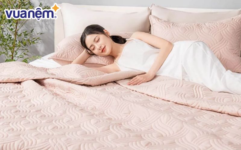 Bí quyết ngủ ít nhưng vẫn ngủ ngon với chăn ga gối nệm Vua Nệm