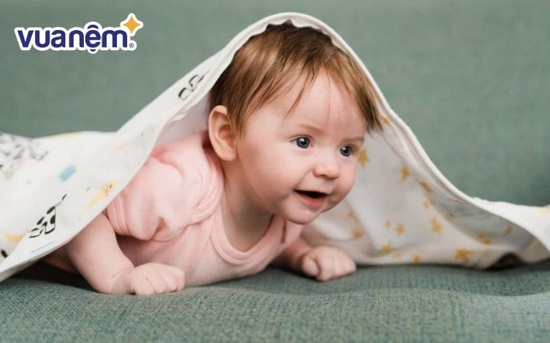 Lựa chọn chăn ga gối đệm giữ ấm mùa đông cho bé phù hợp từng độ tuổi