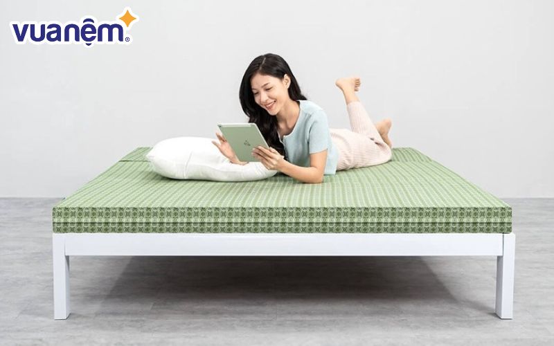 Để có được chất lượng giấc ngủ tốt nhất, các bạn học sinh, sinh viên cũng cần tìm hiểu dòng nệm phù hợp với tư thế ngủ của mình