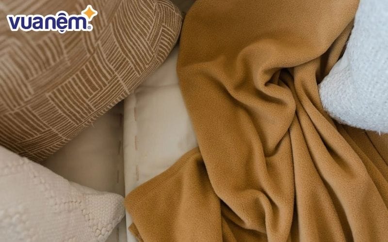 Sản phẩm được kết hợp giữa kén tơ tằm và lông cừu