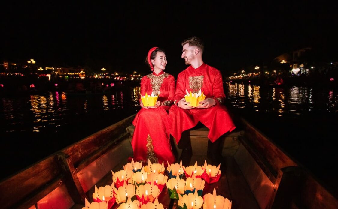 chụp ảnh cưới đẹp ở sông hoài hội an