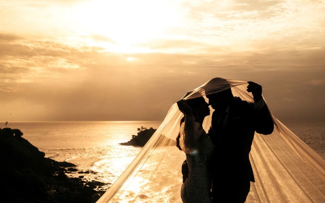 chụp ảnh cưới tại bãi biển xuân thiều Đà Nẵng