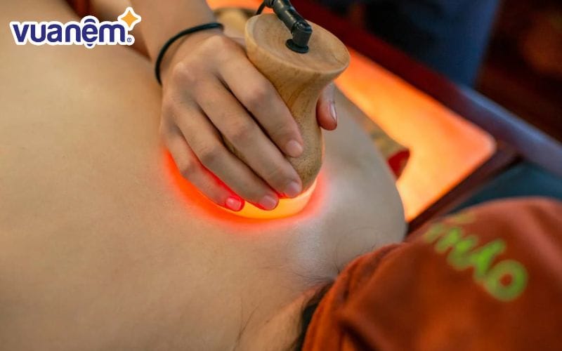 Giường đá muối giúp giảm đau lưng và nhức mỏi xương khớp