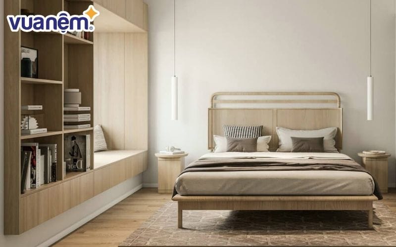 Kiểu giường giật cấp màu be giúp phòng ngủ thêm trang nhã và thanh lịch