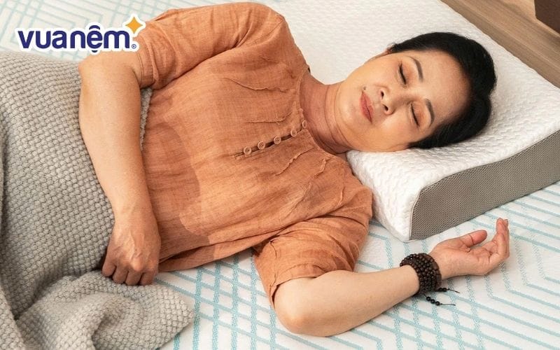 Gối cao su thiên nhiên nâng đỡ tốt cho cơ thể trong suốt giấc ngủ