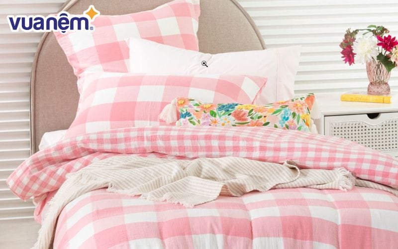 Chăn ga gối phong cách Montessori hồng