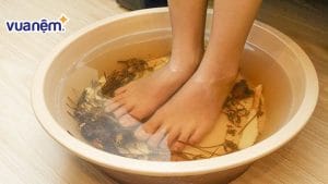 Tác dụng của việc ngâm chân trước khi đi ngủ & Cách thực hiện