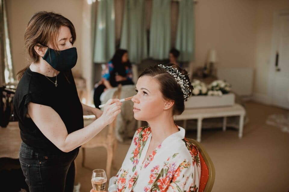 tiệm trang điểm cô dâu Hải Yến Make Up tại TP. Vinh