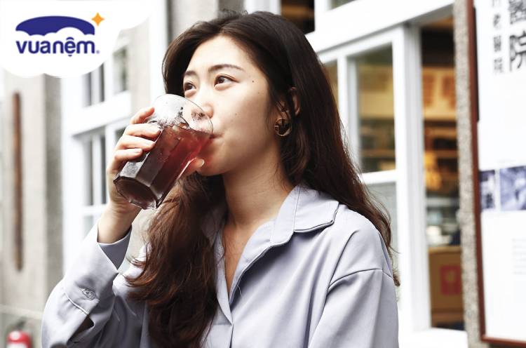 uống nước đỗ đen trước khi đi ngủ