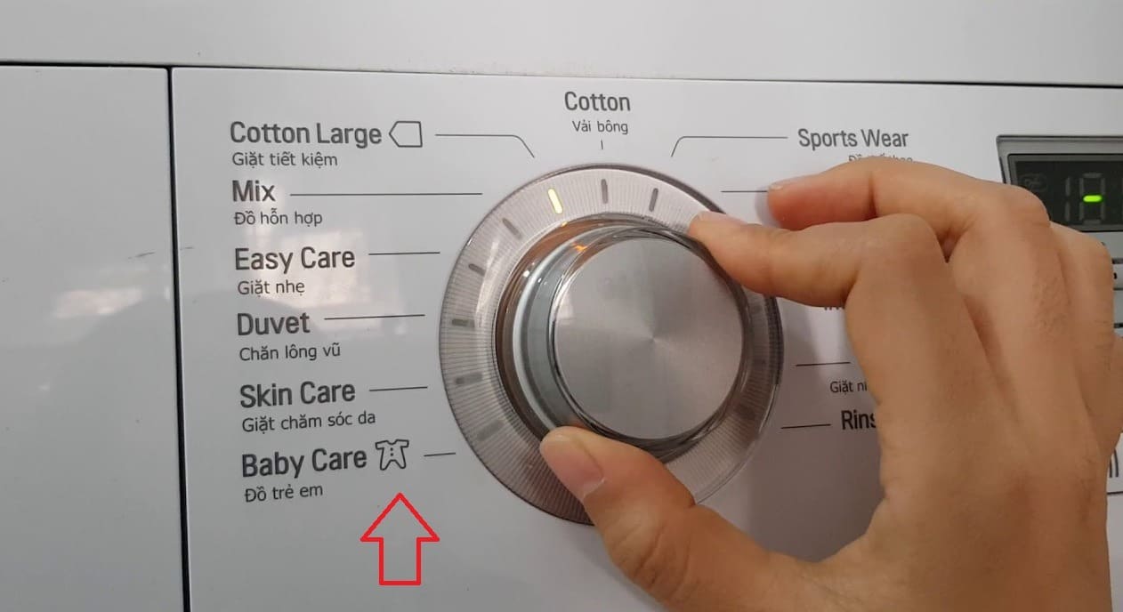 cách giặt quần áo trẻ sơ sinh bằng máy giặt