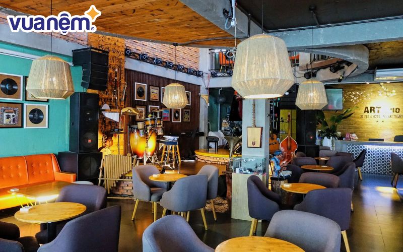 Không gian đậm tính nghệ thuật tại Artmio Coffee Shop