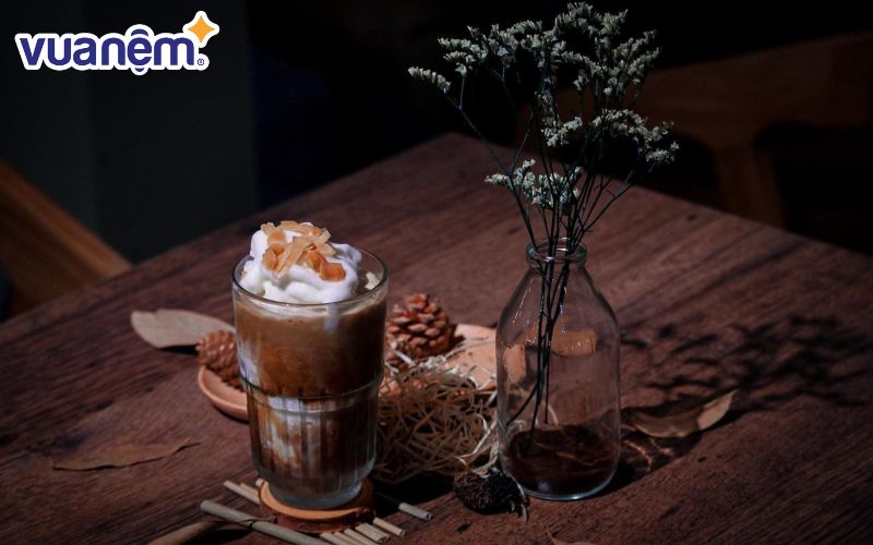 Menu nước của Tema Café rất đa dạng và giá cả phải chăng