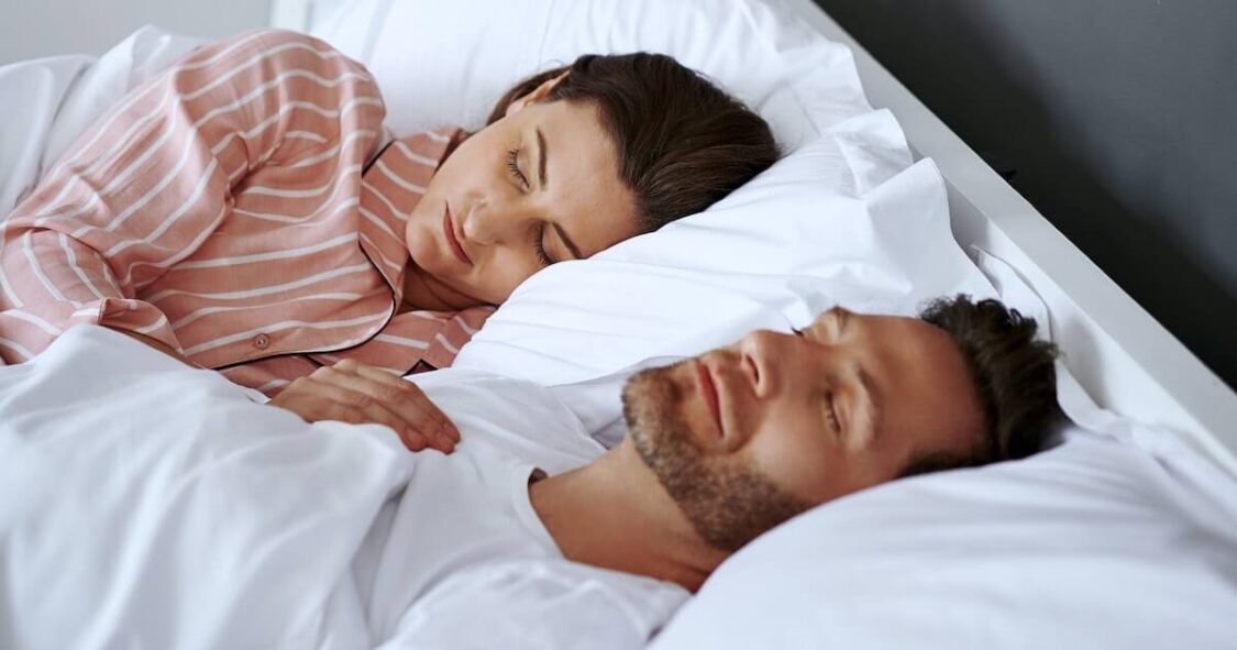 ngủ chung giường với người khác vẫn có thể sử dụng ứng dụng theo dõi giấc ngủ