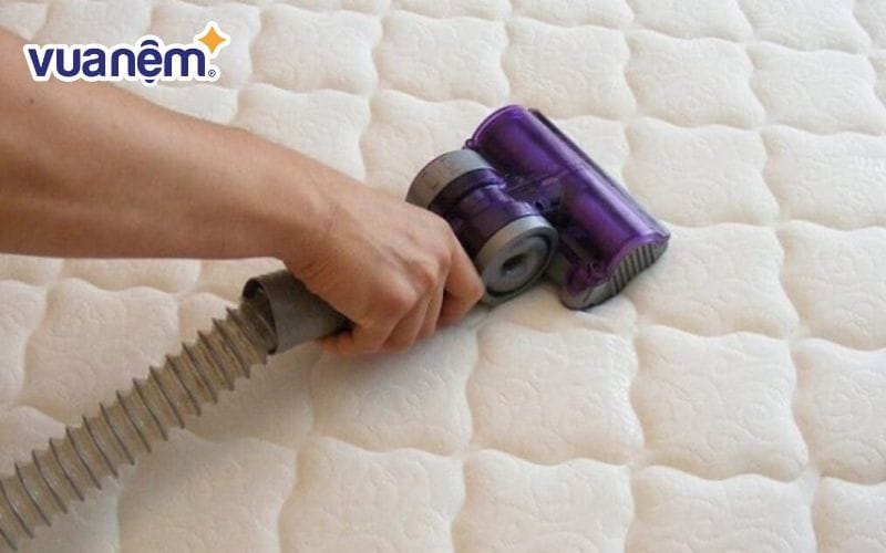 Hoàng Hà nơi luôn vệ sinh nệm tại nhà ở Bình Dương tỉ mỉ, cẩn thận trong từng chi tiết