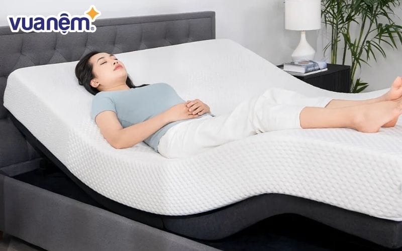 Giường thông minh 1m6 được tích hợp thêm nhiều công năng khác nhau