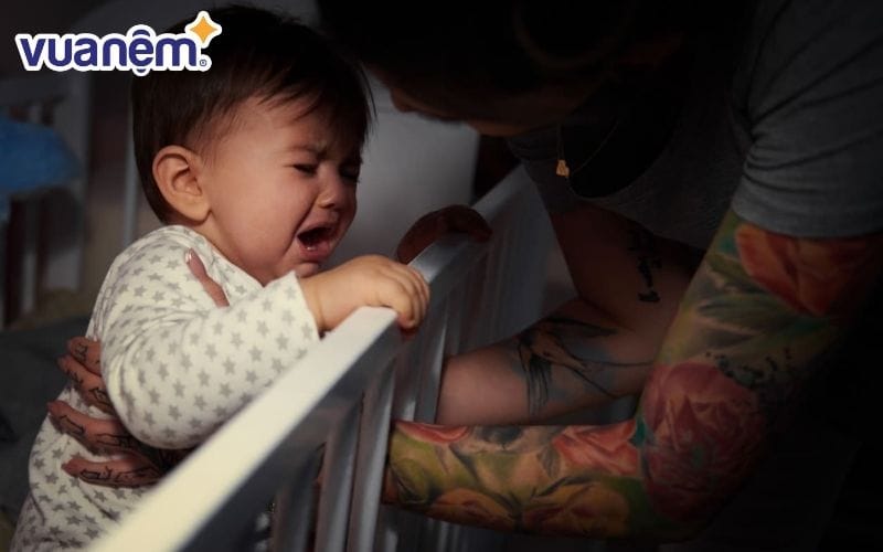 Khóc khi đang ngủ có nguy hiểm không còn tùy thuộc vào nguyên nhân gây ra tình trạng này