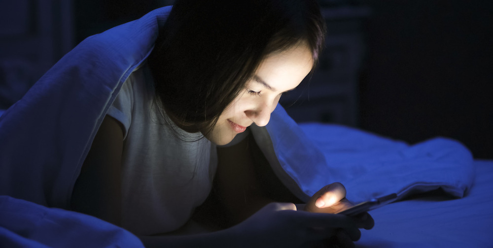 mạng xã hội ảnh hưởng như thế nào đến giấc ngủ 