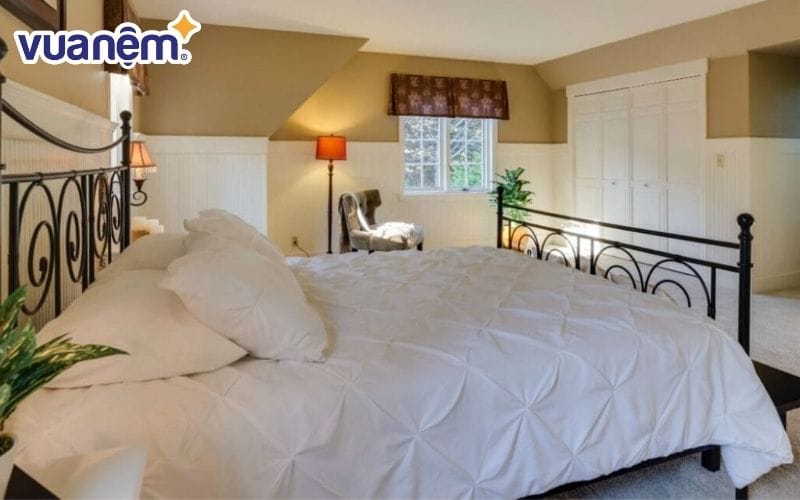 Mua khung giường kim loại mới nếu đã hư hỏng