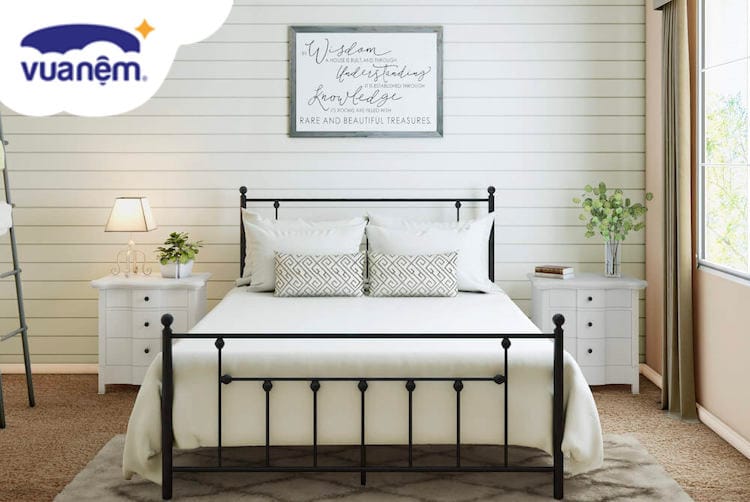 Nằm ngủ giường sắt có tốt không