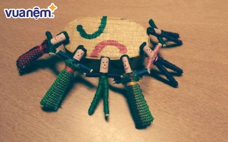 Phương pháp chữa mất ngủ của các nước trên thế giới - Búp bê của Guatemala