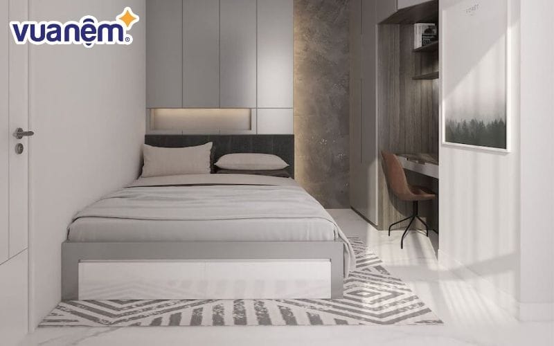 Sử dụng kệ trên đầu giường