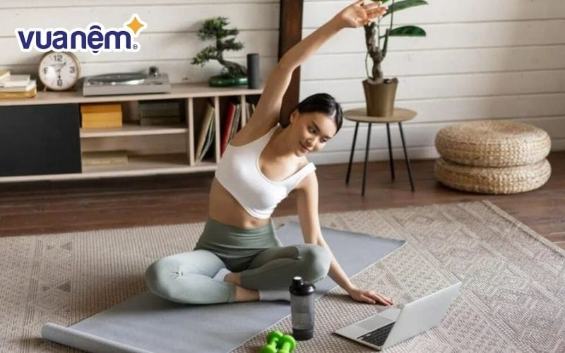 Tập yoga trước khi ngủ để cơ thể được thư giãn, thoải mái