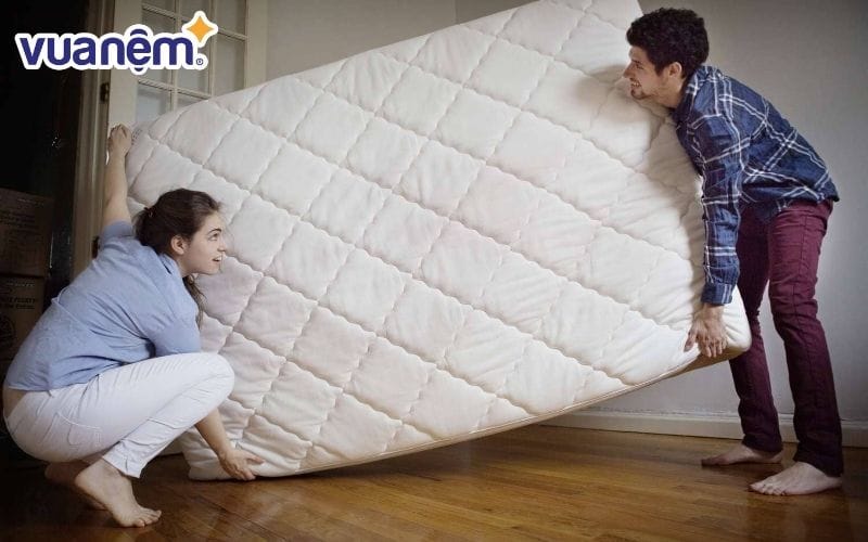 Khi nệm có dấu hiệu xuống cấp, bạn cần thay mới