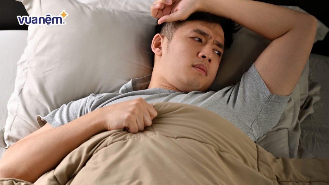 Thức dậy quá sớm có tốt không? Cách cải thiện giấc ngủ