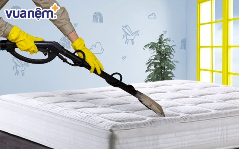 Đội ngũ nhân viên vệ sinh tại Vua Vệ Sinh (VinCare) chuyên nghiệp